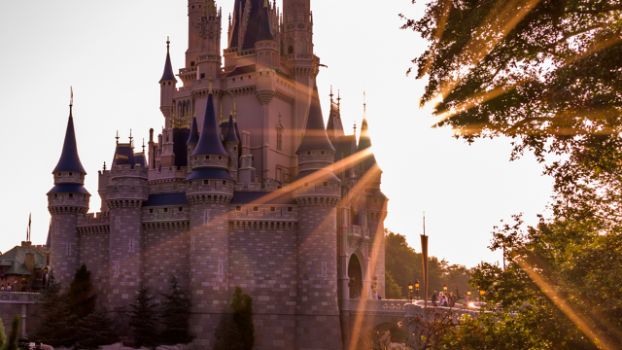Tips to Save Money while Planning a Trip to Disneyland