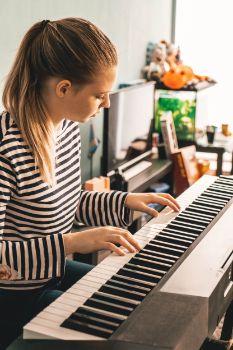 Signs that Your Piano Needs Tuning